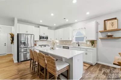 331 Ox Bow Circle, Mount Holly, NC 28120 - Photo 3