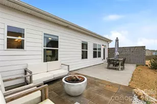 331 Ox Bow Cir, Mount Holly, NC 28120 - Photo 25