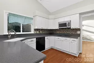 6300 Hawkwood Ln, Charlotte, NC 28277 - Photo 13