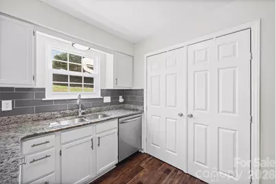 6104 Sunbridge Court, Charlotte, NC 28269 - Photo 7