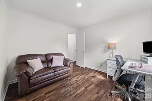 6104 Sunbridge Ct, Charlotte, NC 28269 - Photo 11