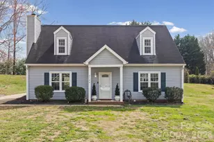 6104 Sunbridge Ct, Charlotte, NC 28269 - Photo 1