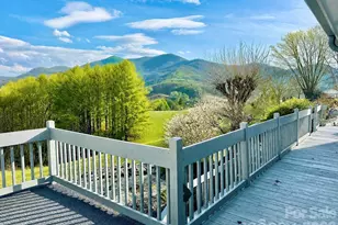 220 Grand View Ln, Burnsville, NC 28714 - Photo 5