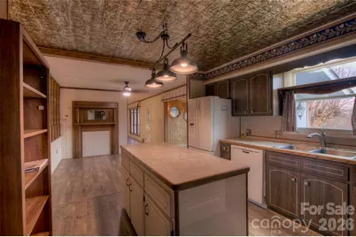 220 Grand View Lane, Burnsville, NC 28714 - Photo 9