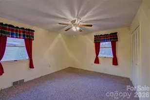 220 Grand View Ln, Burnsville, NC 28714 - Photo 23