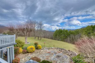 220 Grand View Ln, Burnsville, NC 28714 - Photo 9