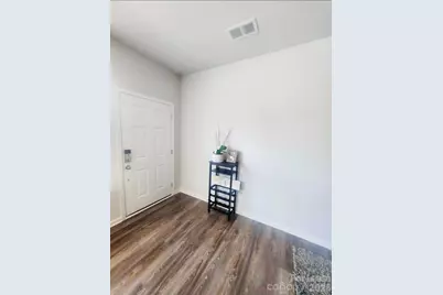 5240 Kinsbridge Drive, Charlotte, NC 28227 - Photo 7