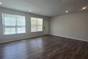 5240 Kinsbridge Dr, Charlotte, NC 28227 - Photo 17