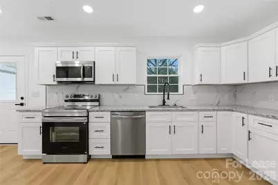 523 Biltmore Street, Mooresville, NC 28115 - Photo 9