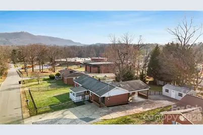 606 Park Avenue, Morganton, NC 28655 - Photo 3