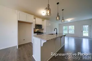 1138 Lorrie Ln, Albemarle, NC 28001 - Photo 3