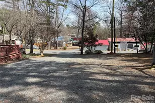 102 Doe Ct, Mount Gilead, NC 27306 - Photo 5