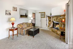 157 Toxaway Vws Dr, Lake Toxaway, NC 28747 - Photo 5