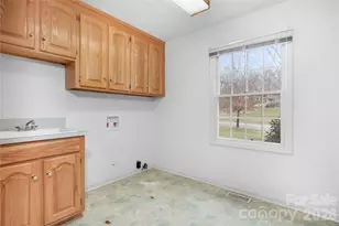 2241 Cordia Cir, Newton, NC 28658 - Photo 7