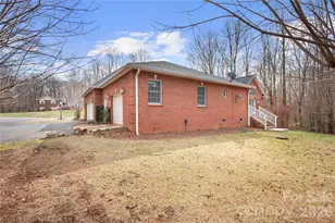 2241 Cordia Cir, Newton, NC 28658 - Photo 25