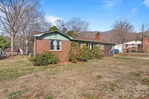 303 Stonewall Ave, Swannanoa, NC 28778 - Photo 3