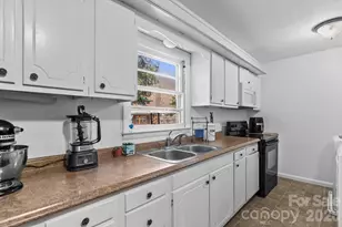 303 Stonewall Ave, Swannanoa, NC 28778 - Photo 11