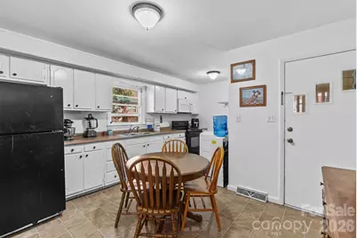 303 Stonewall Avenue, Swannanoa, NC 28778 - Photo 9