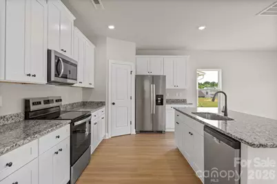 6717 Fairford Drive, Charlotte, NC 28215 - Photo 5