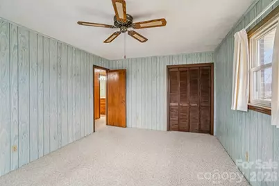 277 Powell Street, Hendersonville, NC 28792 - Photo 15