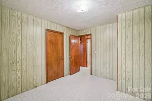 277 Powell St, Hendersonville, NC 28792 - Photo 11