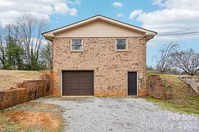 277 Powell Street, Hendersonville, NC 28792 - Photo 3