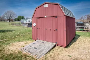 370 Weathers Creek Rd, Troutman, NC 28166 - Photo 23