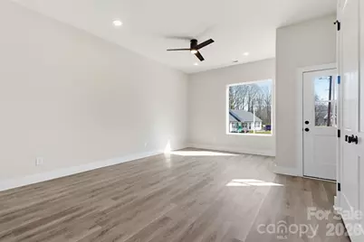 1021 Elm Street, Kannapolis, NC 28081 - Photo 5