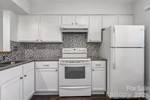 1344 Maple Shade Ln, Charlotte, NC 28270 - Photo 9