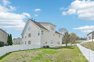 10901 Trout Creek Pl, Davidson, NC 28036 - Photo 47