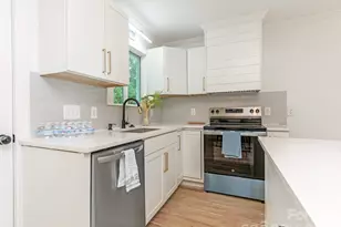 1831 Erie St, Charlotte, NC 28216 - Photo 9