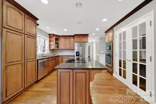 1300 Home Pl, Matthews, NC 28105 - Photo 13