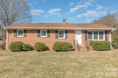 601 Main Street, Mount Holly, NC 28120 - Photo 1