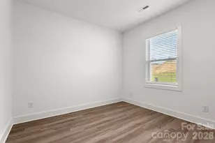 114 Indian Wls Ct, Harmony, NC 28634 - Photo 15