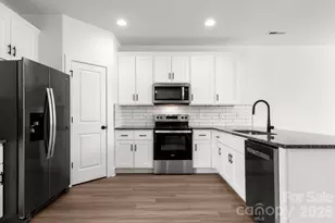 114 Indian Wls Ct, Harmony, NC 28634 - Photo 7