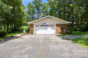 106 E Laurel Ln, Etowah, NC 28729 - Photo 29