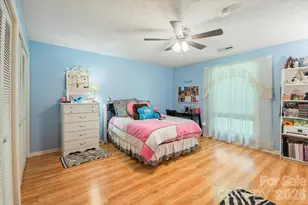 106 E Laurel Ln, Etowah, NC 28729 - Photo 25