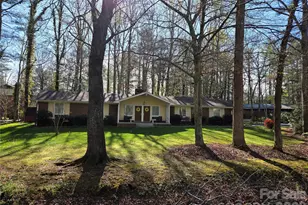 106 E Laurel Ln, Etowah, NC 28729 - Photo 3