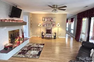 106 E Laurel Ln, Etowah, NC 28729 - Photo 13