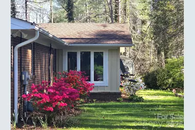 106 E Laurel Lane, Etowah, NC 28729 - Photo 5