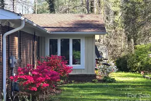106 E Laurel Ln, Etowah, NC 28729 - Photo 5