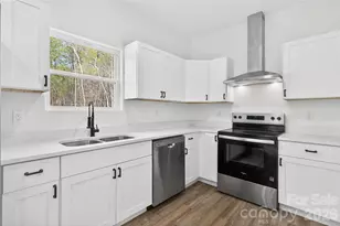 2022 Jack Robertson Ln, Lancaster, SC 29720 - Photo 9