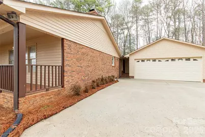 721 Clarendon Drive, Lancaster, SC 29720 - Photo 5