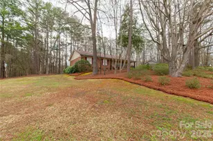721 Clarendon Dr, Lancaster, SC 29720 - Photo 3
