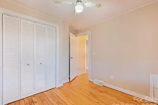 157 Morgan St, Canton, NC 28716 - Photo 25