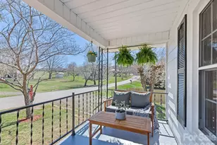 157 Morgan St, Canton, NC 28716 - Photo 5