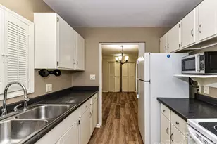 1323 Queens Rd, Charlotte, NC 28207 - Photo 5