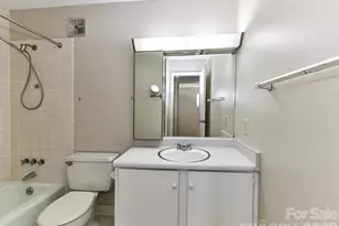 1323 Queens Rd, Charlotte, NC 28207 - Photo 9