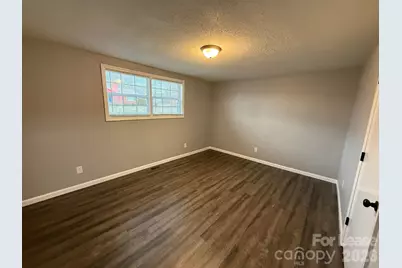 1456 17th Avenue NE, Hickory, NC 28601 - Photo 9