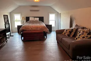 262 Blackberry Ln, Bakersville, NC 28705 - Photo 19